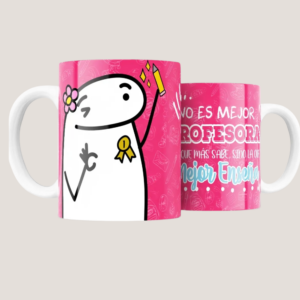 Taza Profesora “No es Mejor el que Más Sabe sino el que Mejor Enseña” Rosada – Regalo Día del Profesor